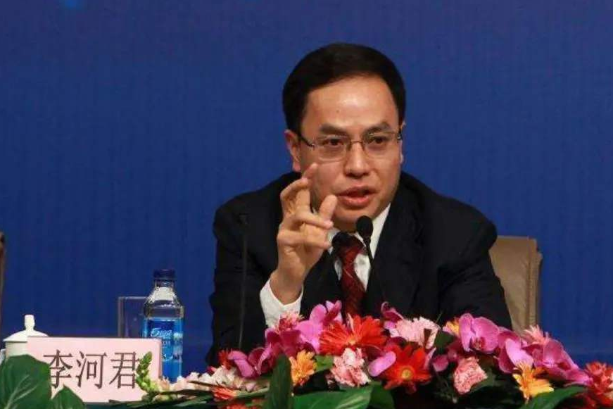 又一光伏大佬濒临破产！曾建水电站如今1600亿身家暴跌94