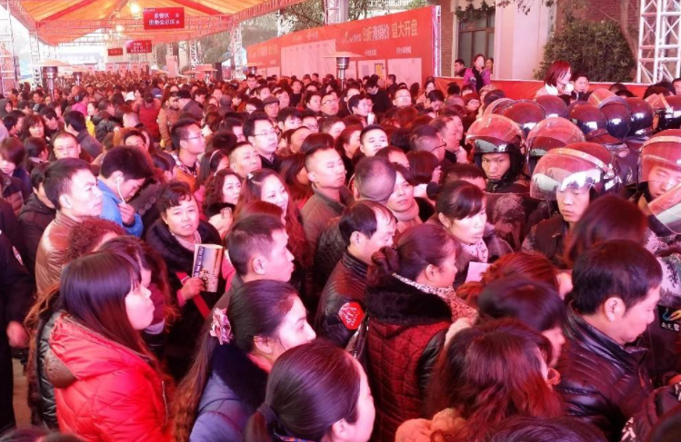 预售制或将全面取消？无良地产商财路要被断买房的老百姓高兴了