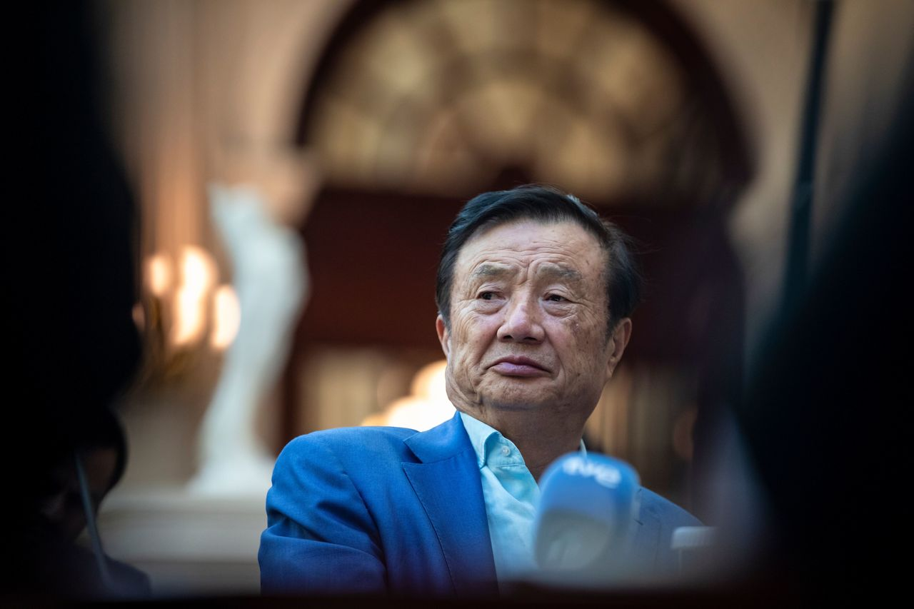 企业核心竞争力是人才么？任正非一句话让6位人大教授面红耳赤