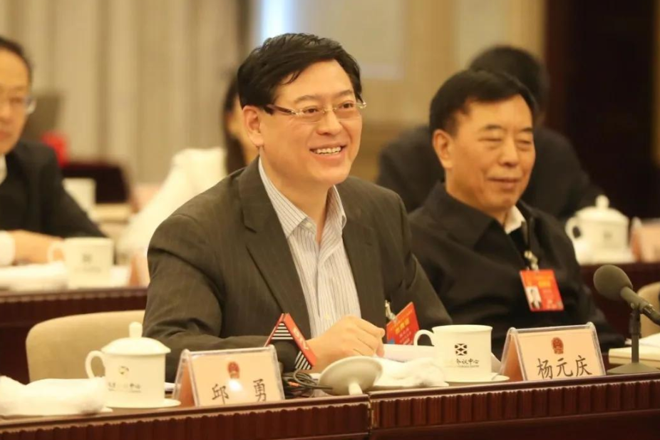 利润太高被罚写检讨！主持人炫富？任正非战略投入不够