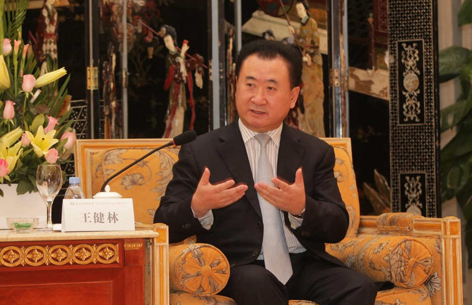2年帮老公还债2000亿！王健林妻子林宁嫁不嫁首富我都是豪门