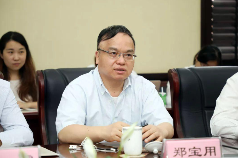 为拿下华为国际化首胜任正非致电李嘉诚香港业务得仰仗您