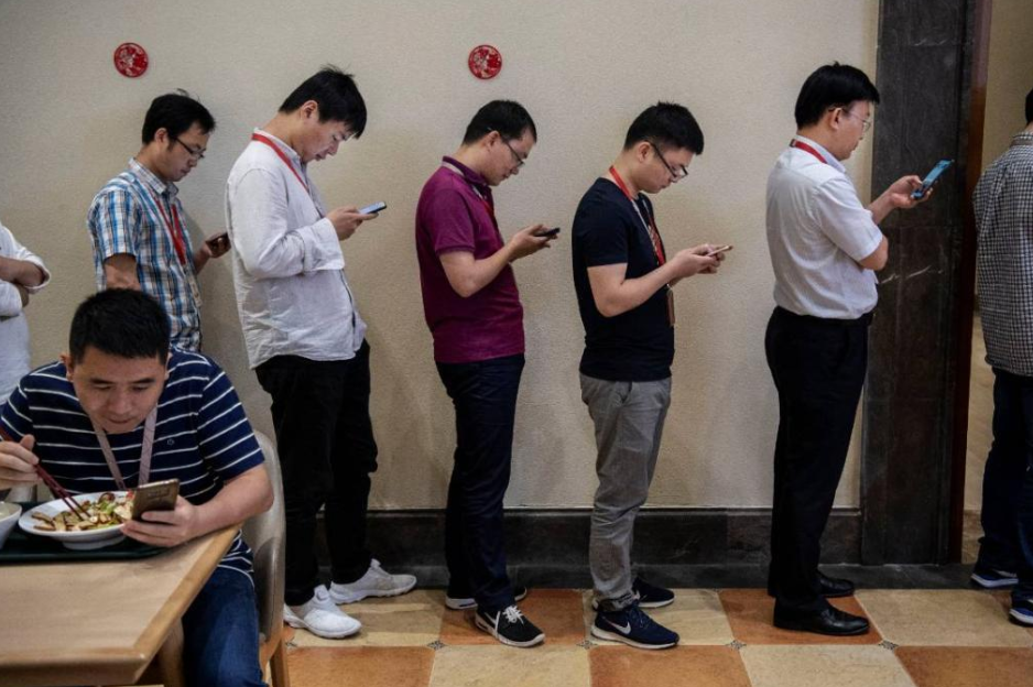 为何余承东大话满天权力却越来越大？任正非管理要有灰度
