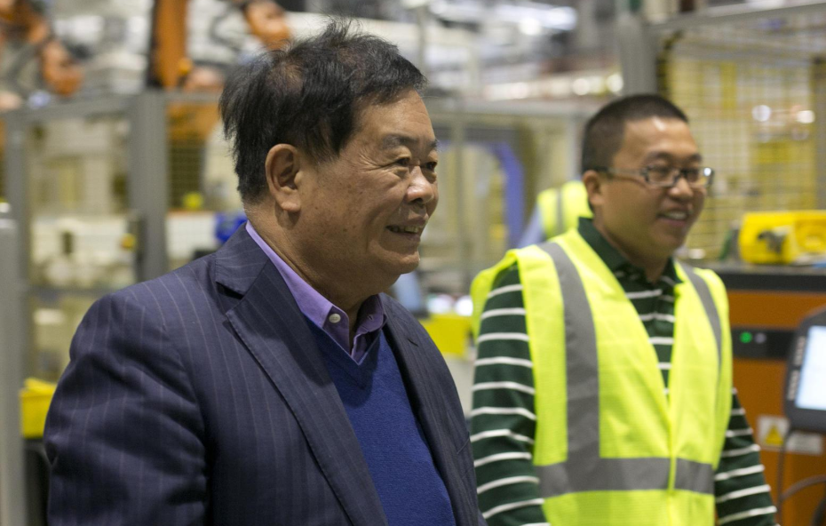 宁可关闭美国工厂也拒绝工会加入？曹德旺工会制度滋生懒汉