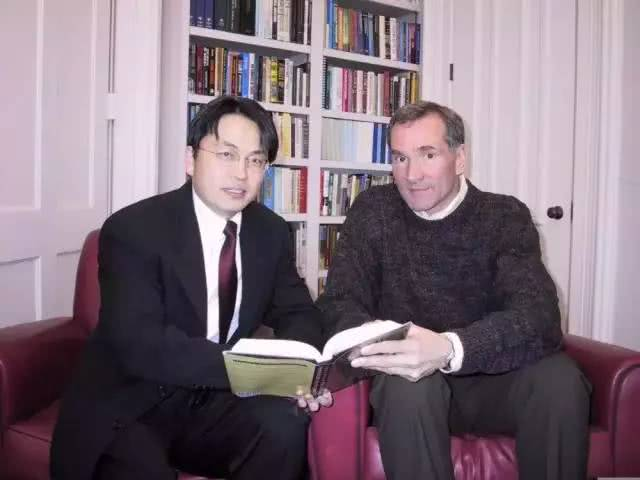 替巴菲特管钱马化腾刘强东背后的男人河南人张磊有多牛