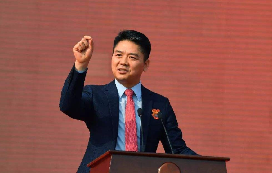 替巴菲特管钱马化腾刘强东背后的男人河南人张磊有多牛
