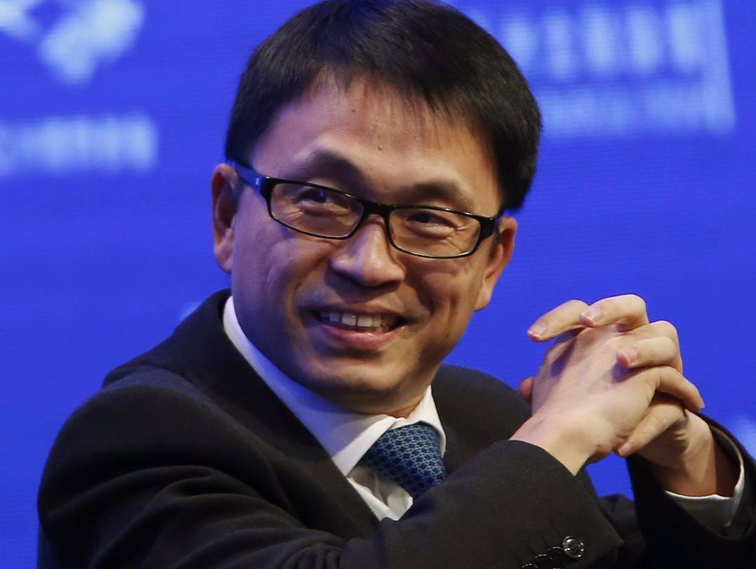 替巴菲特管钱马化腾刘强东背后的男人河南人张磊有多牛