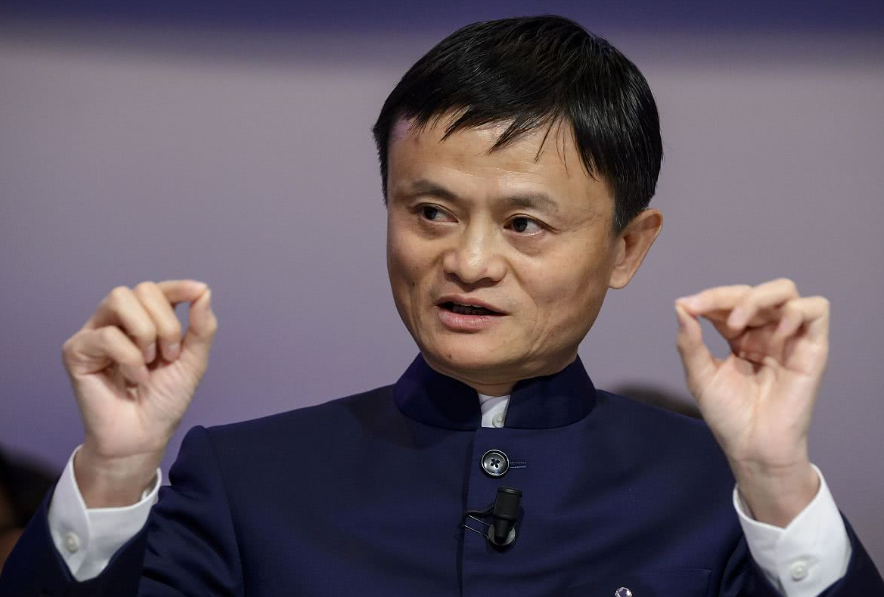 马云调侃你看得上我么？董明珠高情商式拒绝赢得一阵喝彩