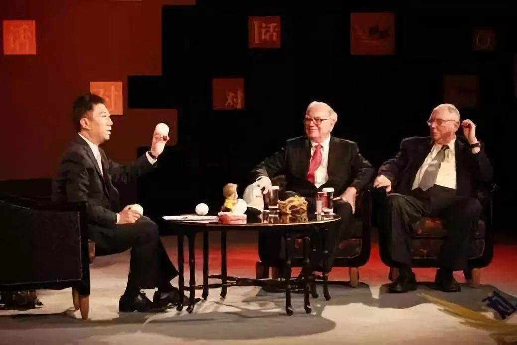 马云调侃你看得上我么？董明珠高情商式拒绝赢得一阵喝彩