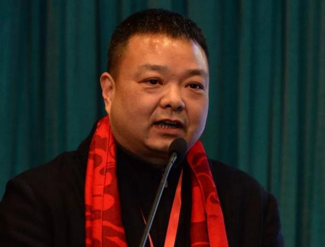 任正非有几个家人在华为工作？为何不让子女接班？并非没有考虑过