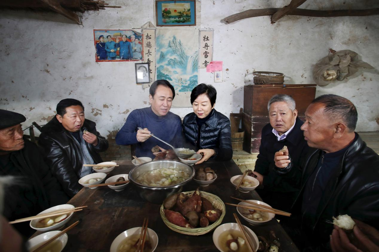让老婆抢先兑付许家印还有信用么？香港贵人刘銮雄割肉止损