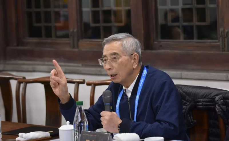 军事化教学被质疑衡水模式过时了？听了任正非的话家长放心了