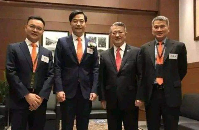 为劝退小米副总裁雷军准备救护车担心什么？研发团队哗变