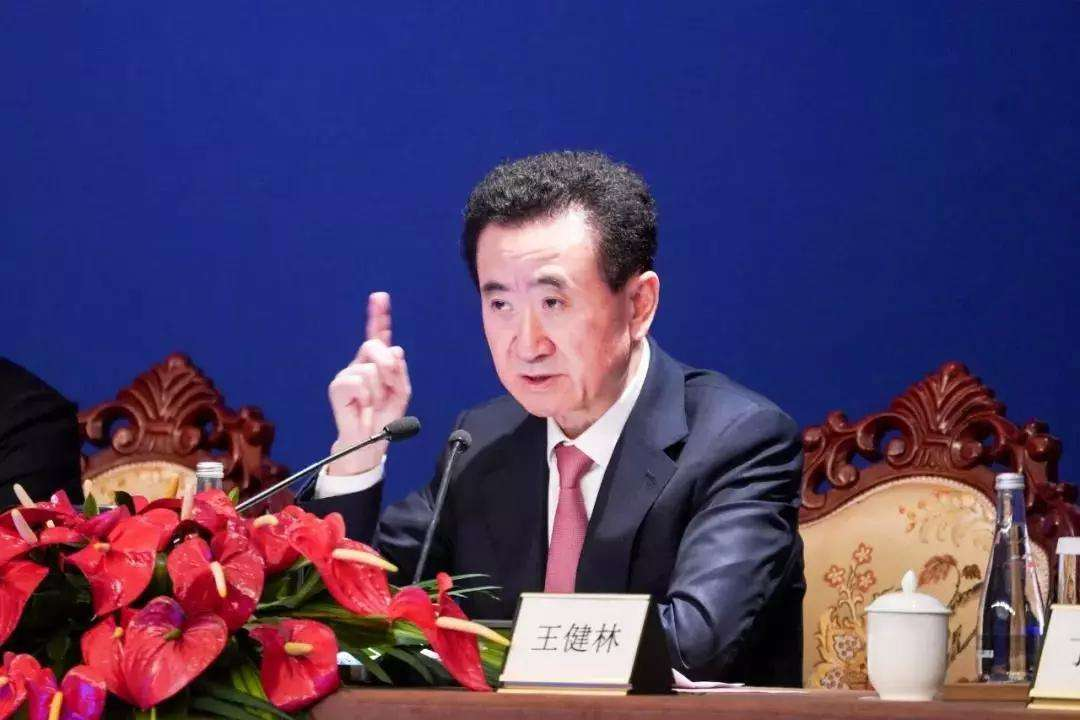 199亿接盘万达酒店富力以为捡到了宝？退步抽身还得看王健林