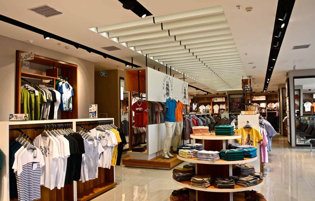 每年开店100家优衣库杀入23线城市海澜之家未战先逃？