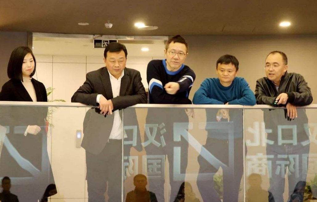 跟马云合作泰山会大佬送钱收益拿走60虞锋凭啥这么牛