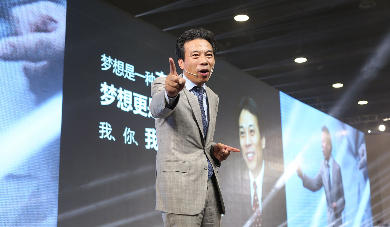 从日薪50万沦落到年薪50万曾号称打工皇帝的唐骏谁还记得