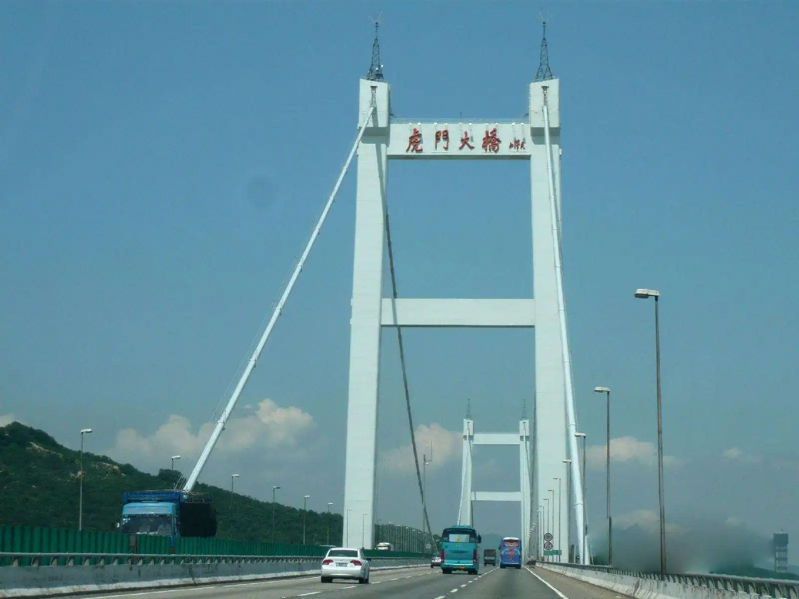 筹建港珠澳大桥捐510亿给国家的胡应湘因何事得罪了李嘉诚？