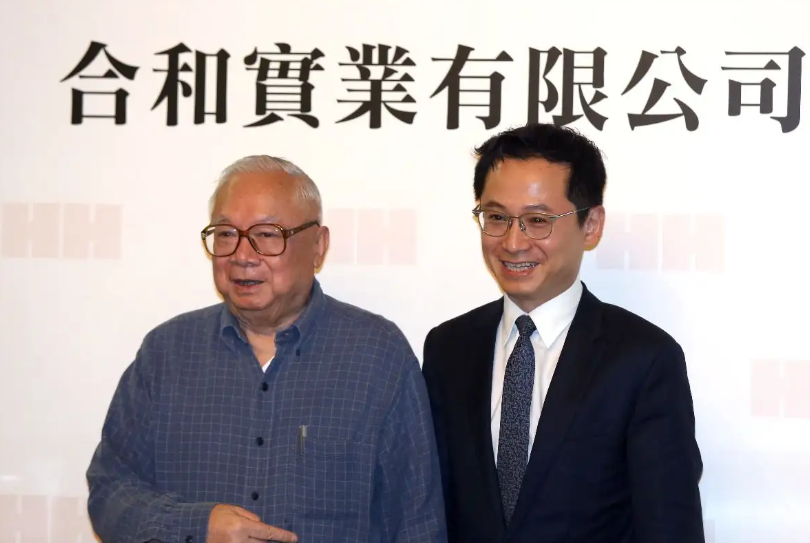 筹建港珠澳大桥捐510亿给国家的胡应湘因何事得罪了李嘉诚？