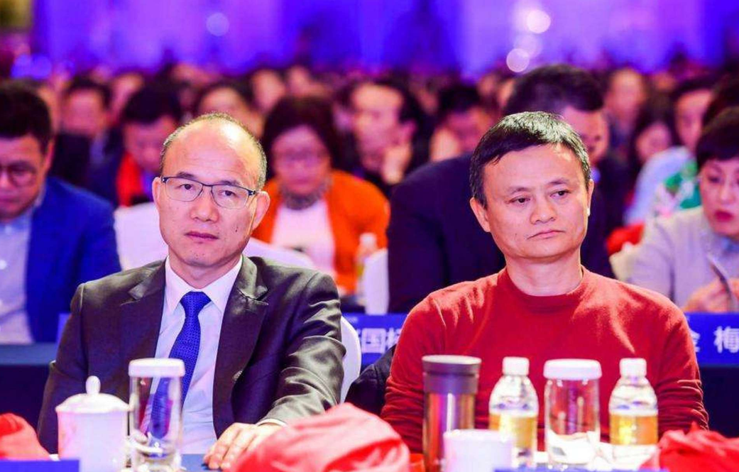 为何李嘉诚做事舍得放下面子？郭广昌脸皮不够厚走不到最后