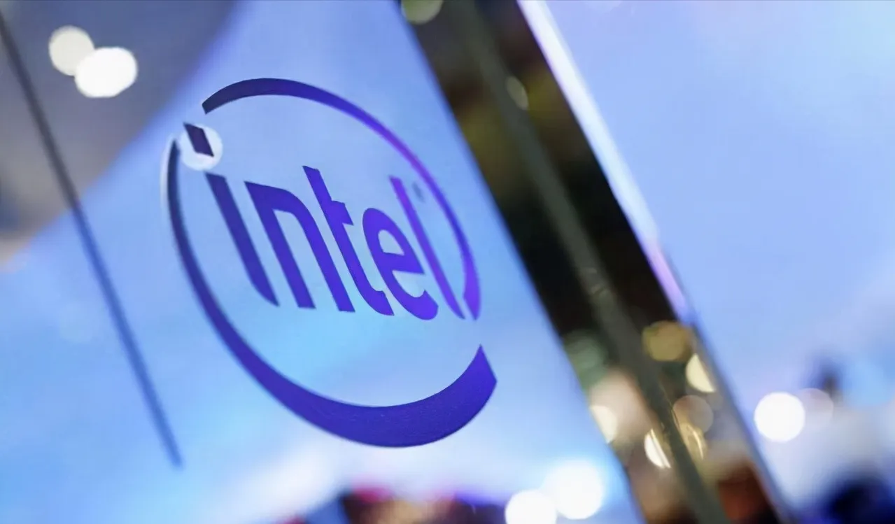 不是X86就是ARM？如今英特尔主动向中国靠拢倪光南的断言没有错