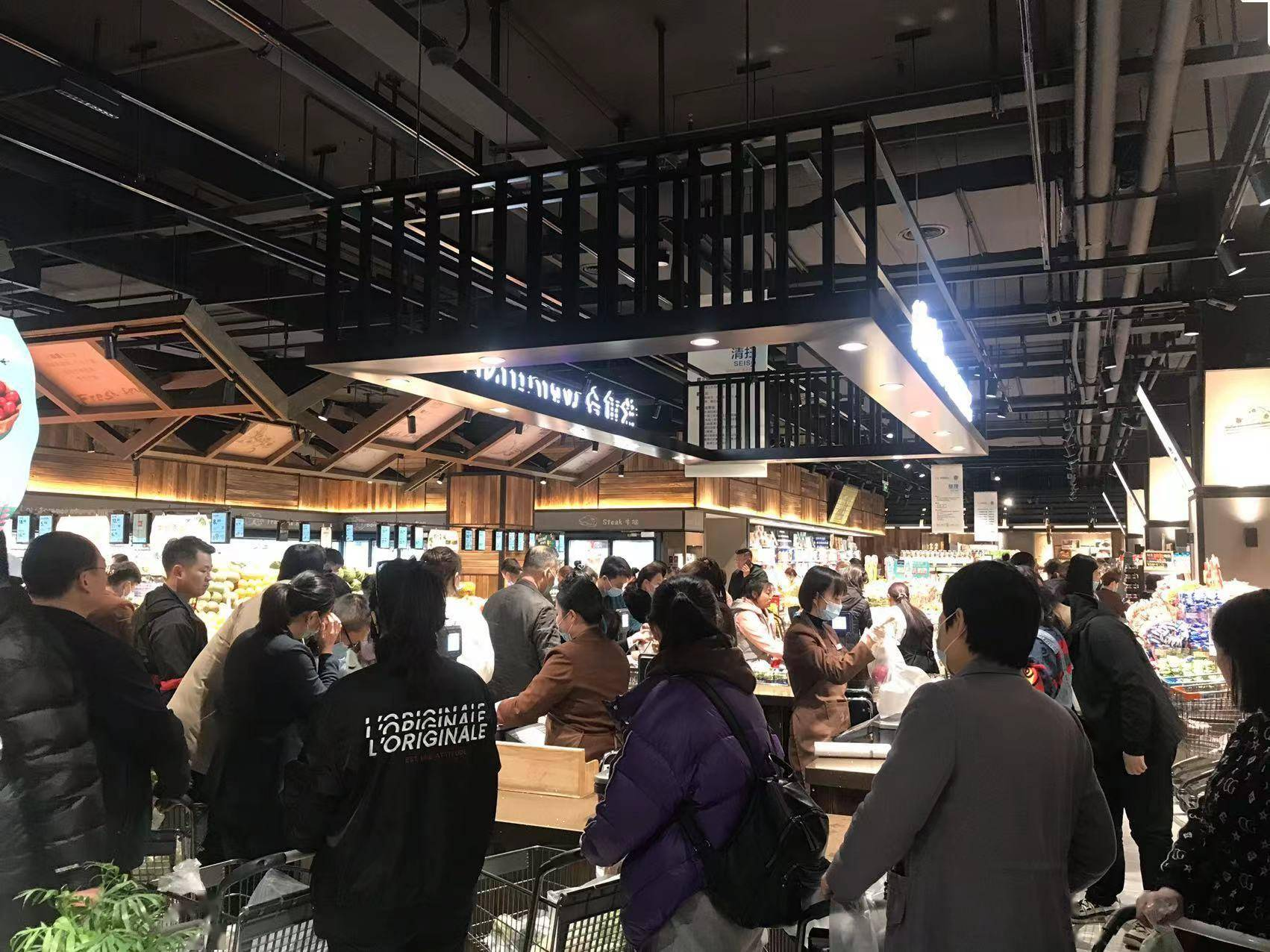 初中毕业年入70亿马云刘强东慕名求教于胖子舍得给钱