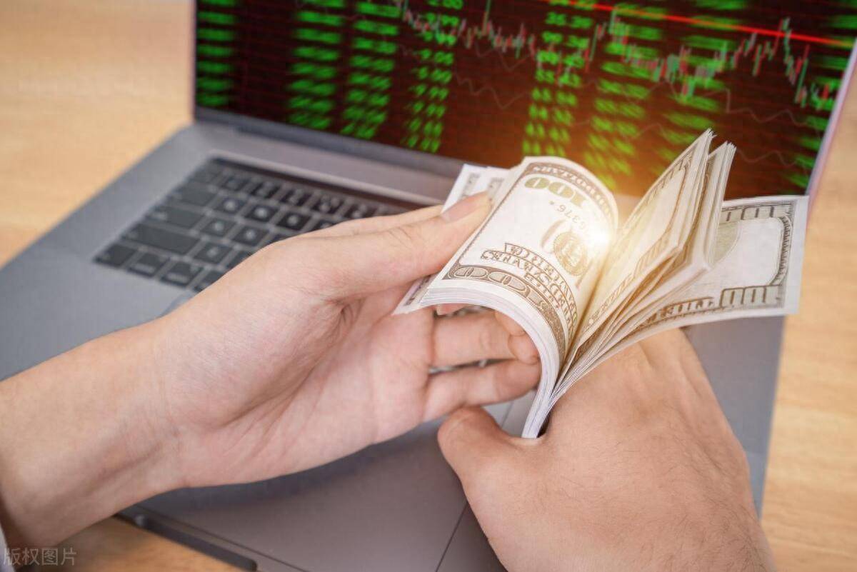金融系教授发声手中有20万闲钱怎么去做有一个正确的投资交易