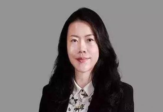 新任中国女首富诞生！坐拥1900亿财富26岁继承万亿家产