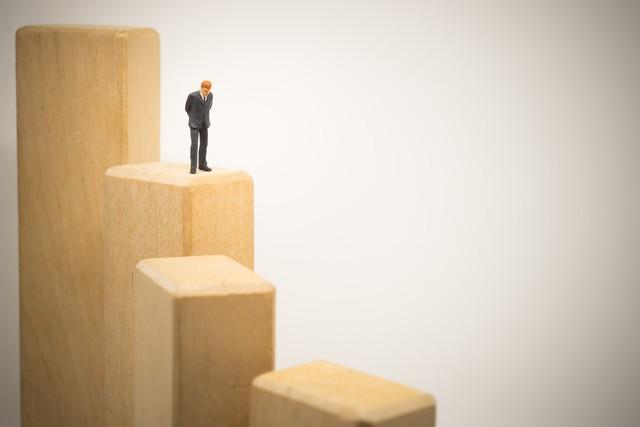 做股票你首先得有主力思维主力思维怎么找呢？跟着我来
