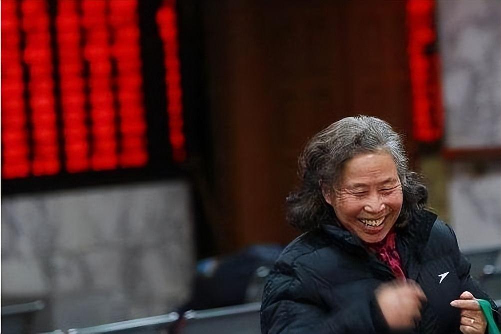 华尔街股神投资名人下一次牛市何时启动？你的资产准备翻几倍？