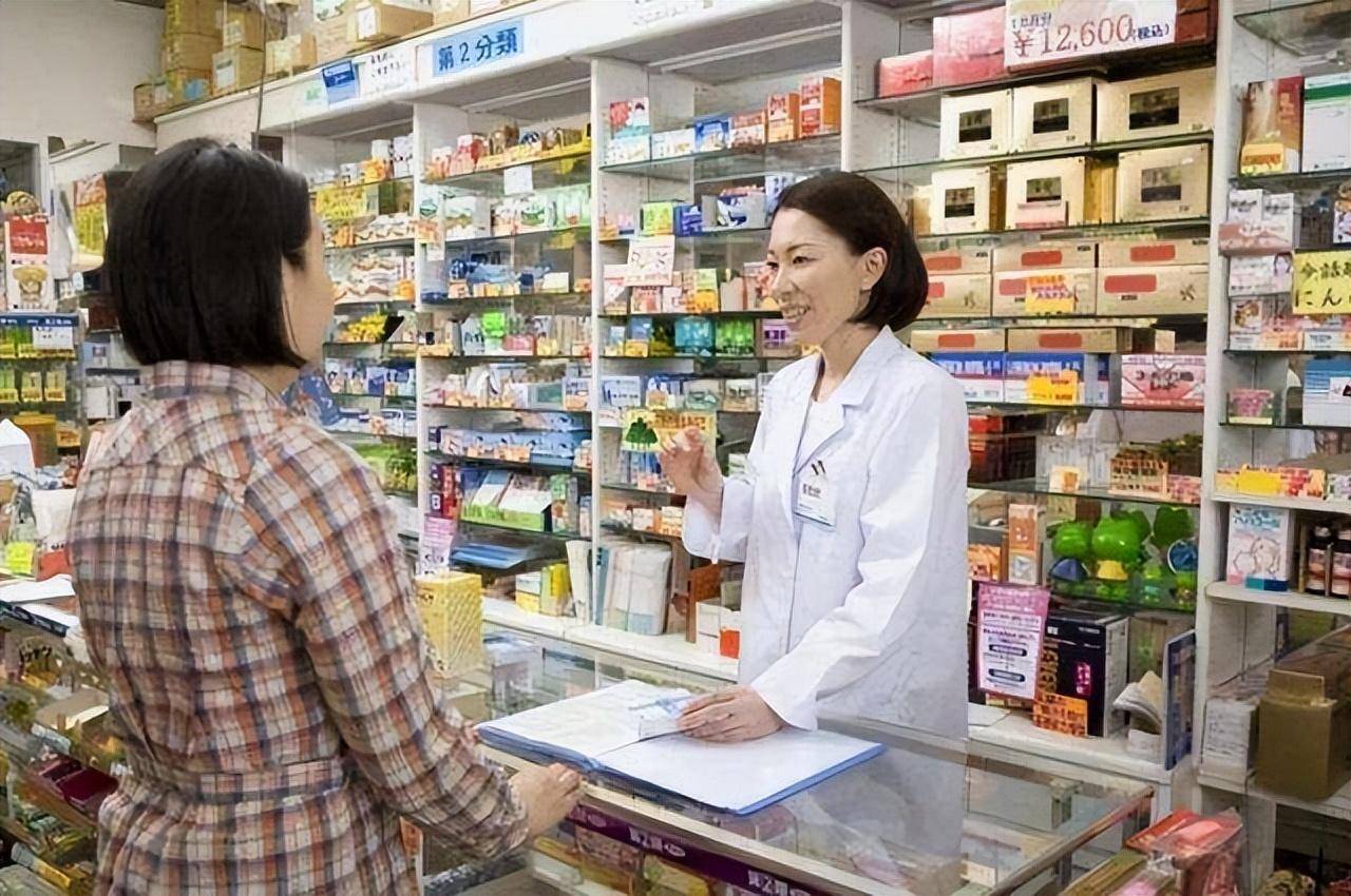 为什么我国满大街都是药店？他们靠什么赚钱？内部人说出实情