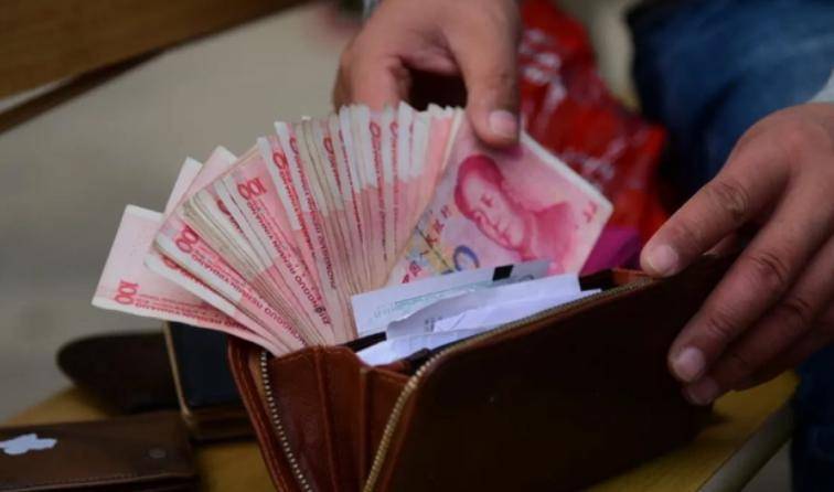 工资不涨房价不涨其他东西却在不停涨反映出什么信号？