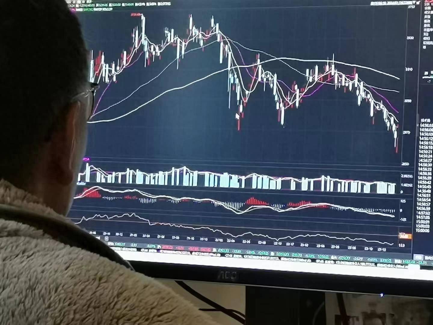 想迅速赚钱炒股绝望的根源！