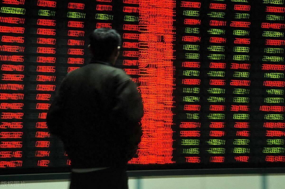 实战养家心法三个字说透别人恐慌我更恐慌的本质