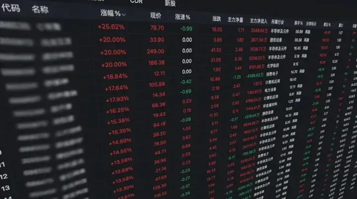 散户打板一无所有？Python量化历史上11万次涨停打板赚钱吗