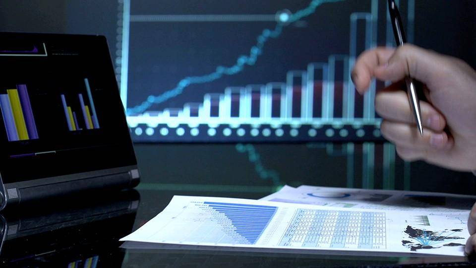 金母鸡量化教学场因子策略的实施细节对结果的影响