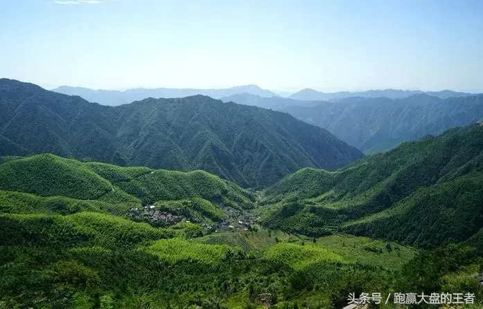 下跌趋势减缓该如何操作？