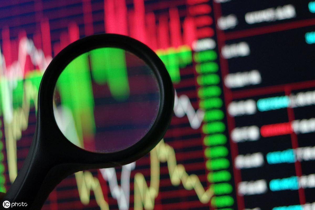 人工智能真的会成为实体经济的灰犀牛吗?