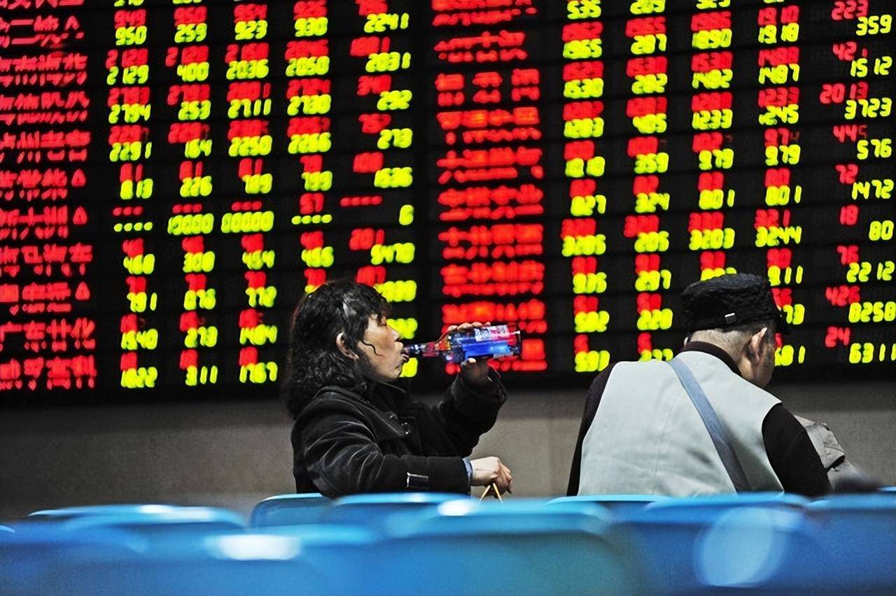 A股市场存量困局资金消耗战博弈力量对比悬殊板块持续性差