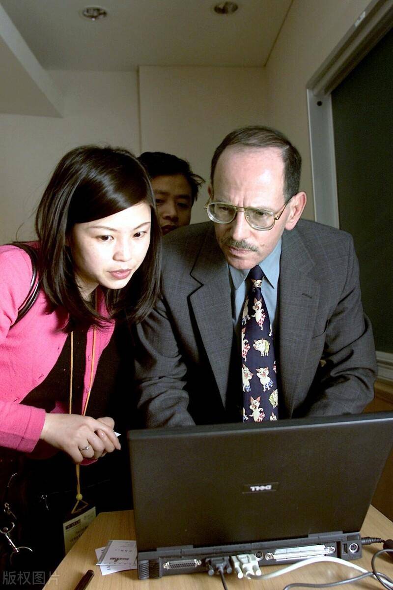 善于向成功投资者学习的人才称得上是聪明的投资者
