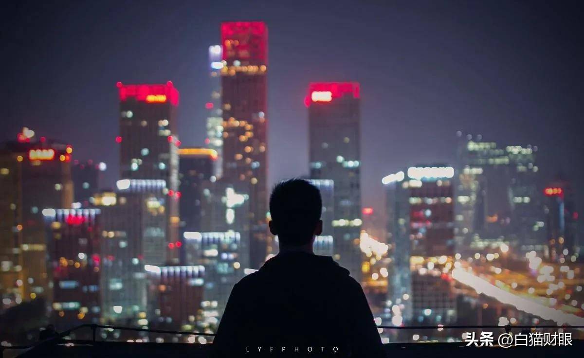 不淡定的股票市场寻找淡定的投资策略。