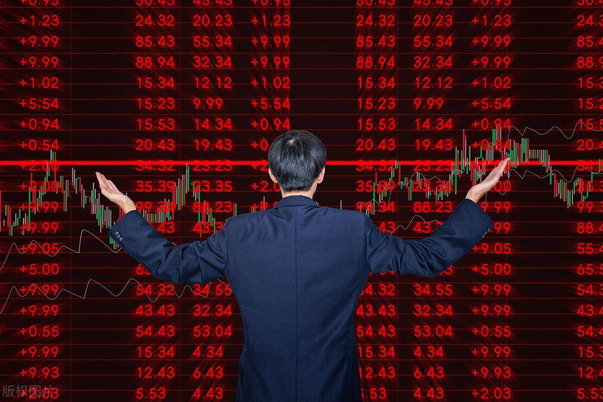 碰到涨停金凤凰大胆进场后市不是连板涨停就是涨不停。