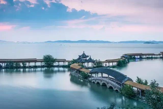 一个国家的股市如果靠掏空中小股民来维持这市场还有没有希望