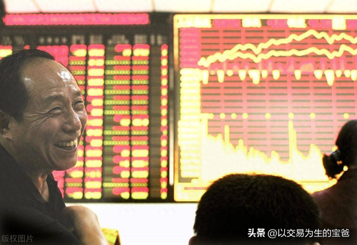我承认在选股上干不过北向资金所以我要参考！