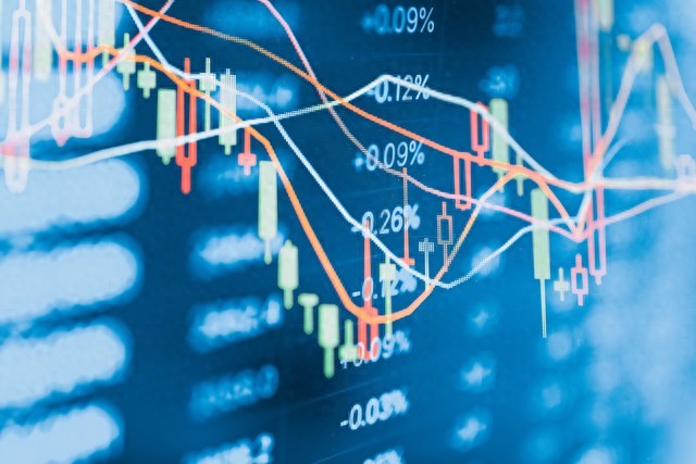 暴跌后的黄金坑？这5种股票低吸信号让你买在起涨前！